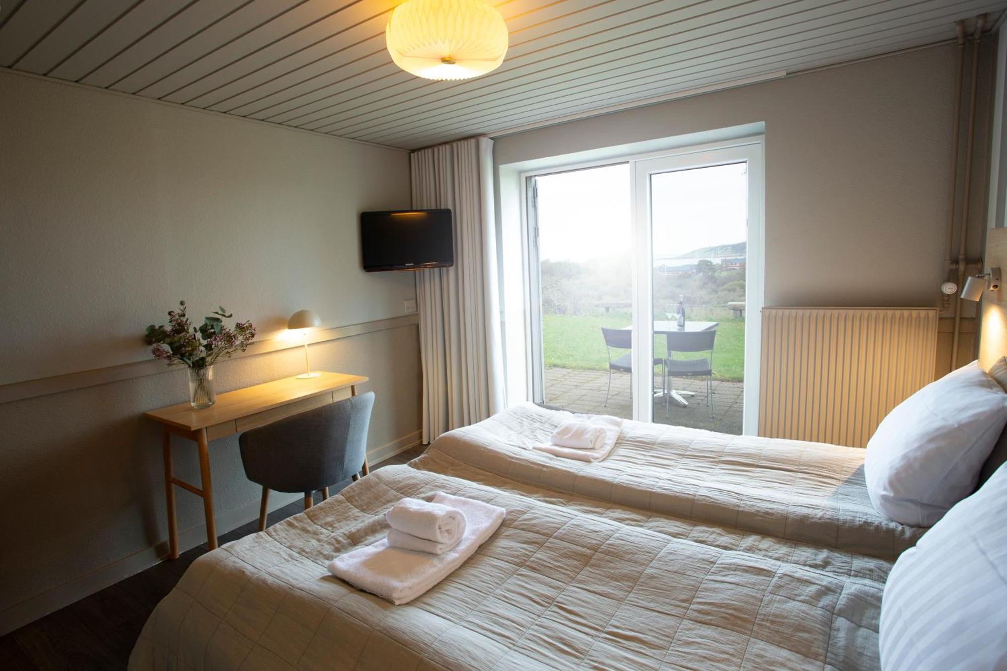 Hotelvfjorden Лемвиг Экстерьер фото